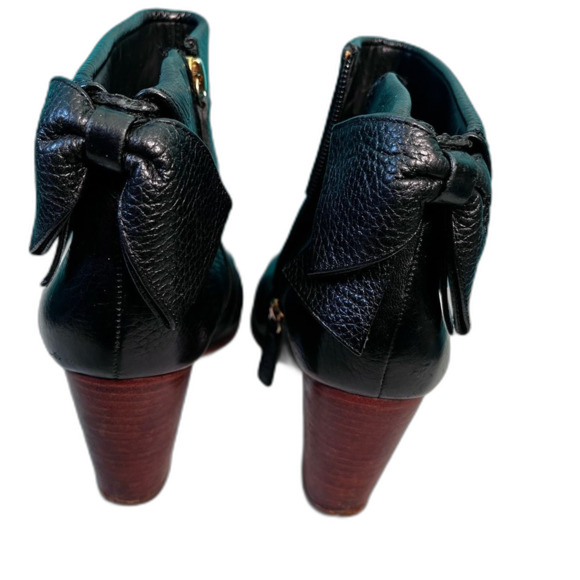 Kate Spade Lanise Cuffed Black Leather Back Bow Ankle Boots - Picture 2 of 6